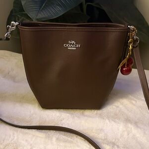 Coach Mini Town Bucket Bag Pebbled Leather Brown Crossbody Purse EUC